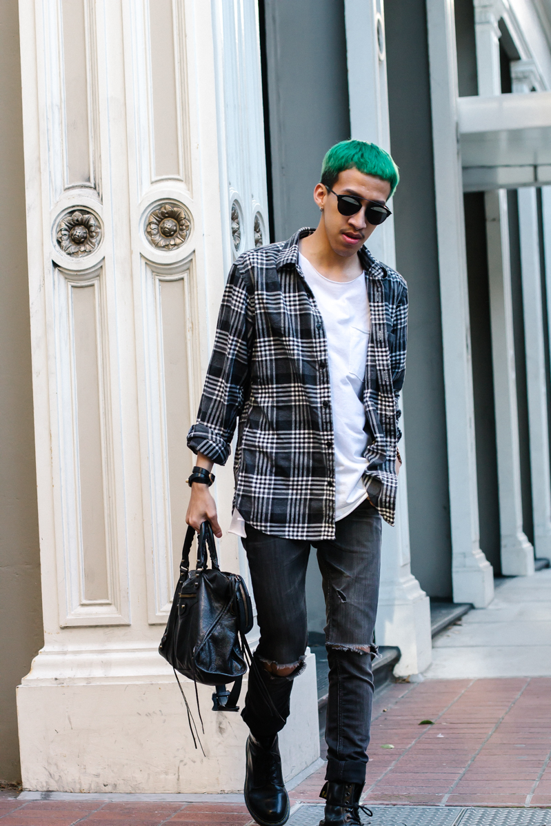 Basic flanel w- White tee